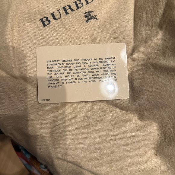 🤎🖤 Burberry Navy and White Check Slip-Ons - Picture 7 of 8